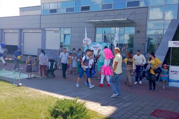 ФРОСТ принял участие в фестивале воды в семейно-развлекательном центре Kazki-Dark Ride Аквапарка Лебяжий