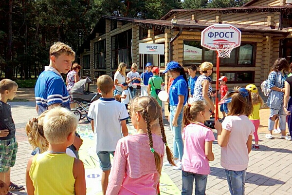 Фред и Стелла поздравили жителей Солигорска с 60-летием города и Днем Шахтера
